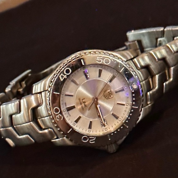 TAG Heuer Link Stainless Steel sapphire crystal Watch WJ1111 200 meter Quartz - Picture 1 of 10